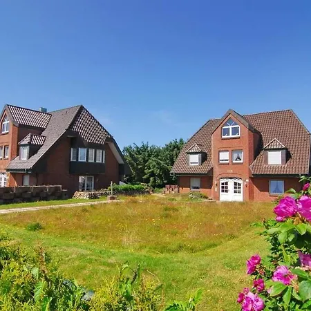 Luv & Lee, Whg 12 Westerland